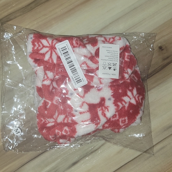 Red & White Furry Dog 🐕 Romper - Picture 10 of 10